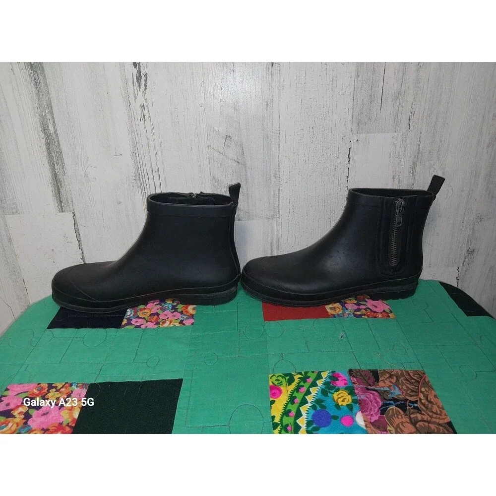 Madewell Women’s Waterproof Zip Up Lug Sole Rain Boot Black